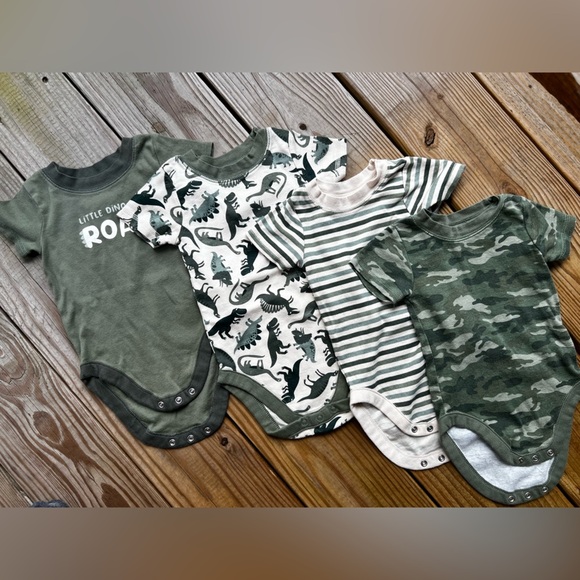 4 Infant baby toddler 12-18M The Children's Place Bodysuits - Picture 1 of 7